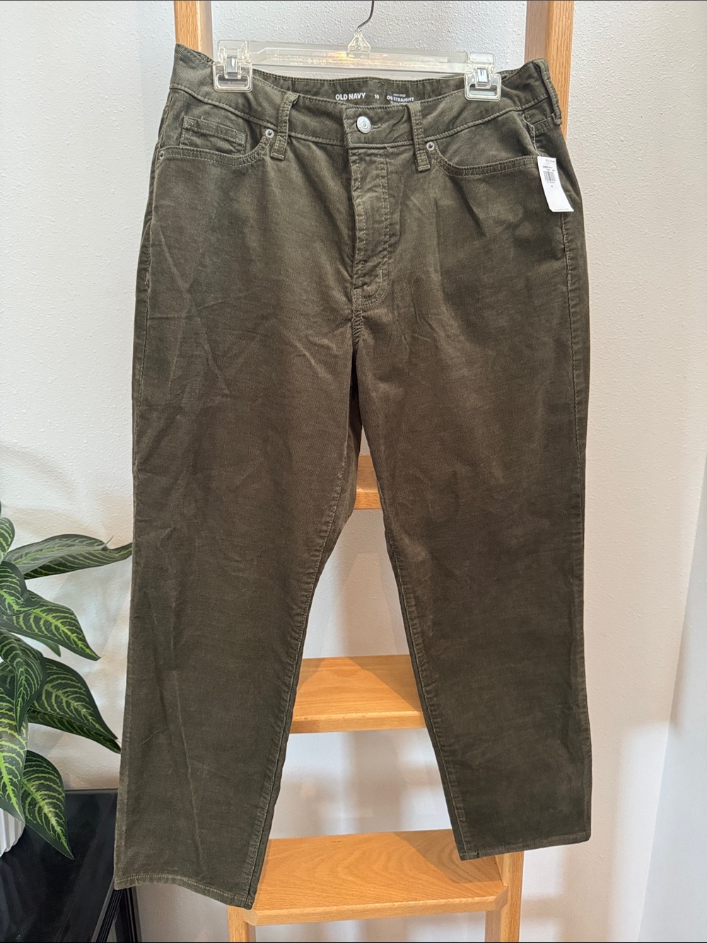 NWT Old Navy Olive OG Hi Rise Secret Smooth Pockets Corduroy Straight-Leg Pants